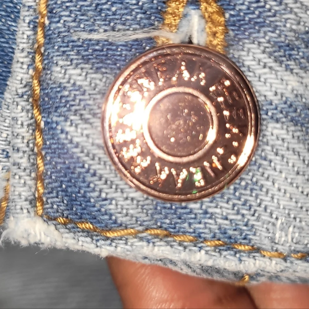 Sneak Peek Blue Jean Shorts with Distressed Raw Hem - Picture 5 of 5